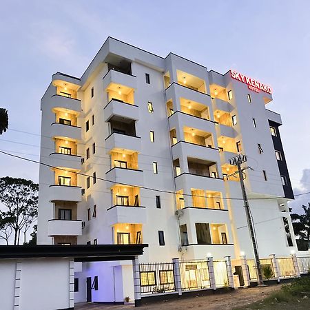 Sky Kenako Hotel 克里比 外观 照片