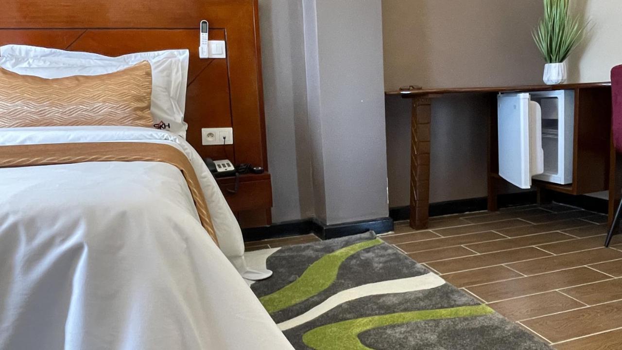 Sky Kenako Hotel 克里比 外观 照片