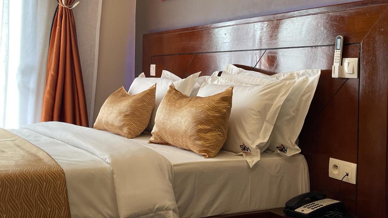 Sky Kenako Hotel 克里比 外观 照片