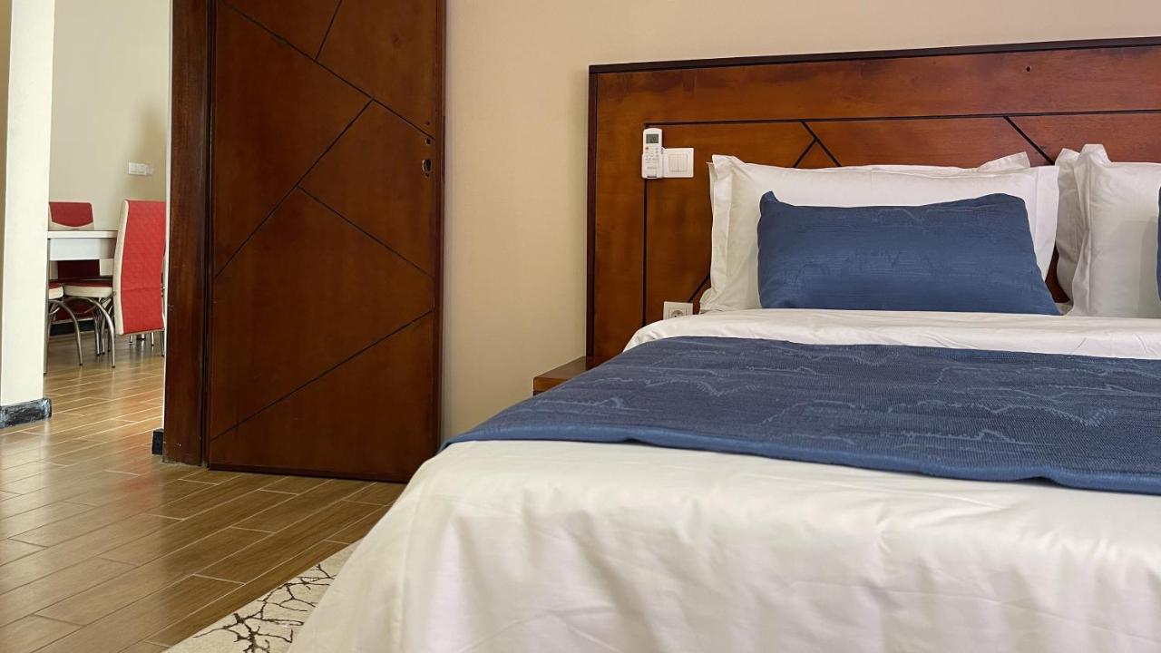 Sky Kenako Hotel 克里比 外观 照片