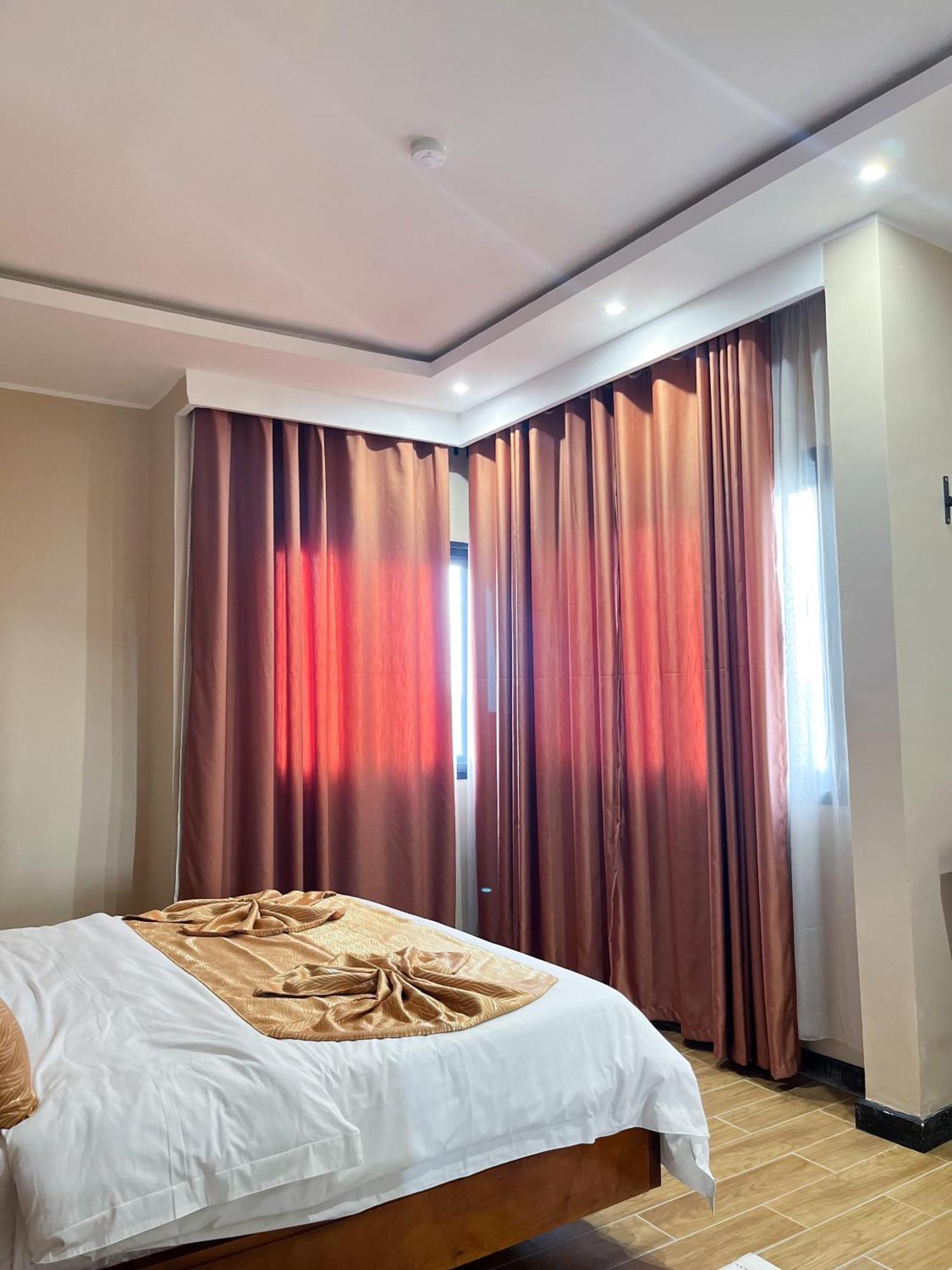 Sky Kenako Hotel 克里比 外观 照片