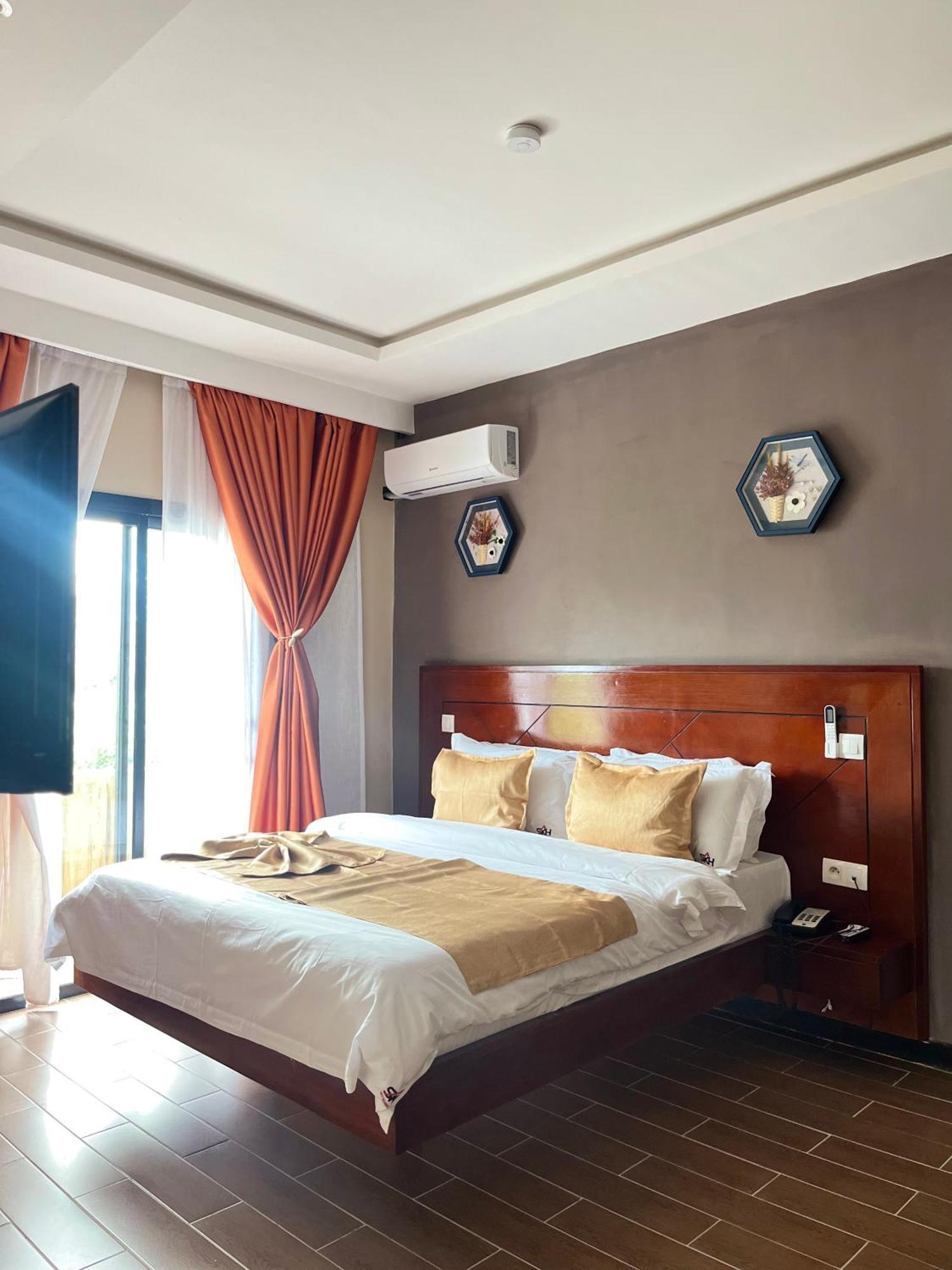 Sky Kenako Hotel 克里比 外观 照片
